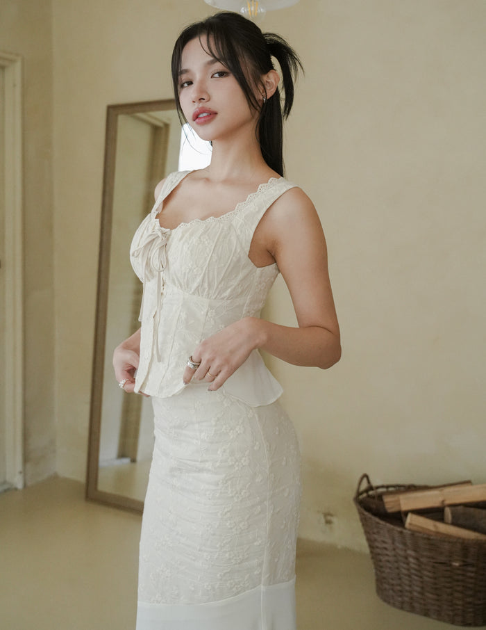 Molly Lace Trimmed Peplum Top in Eyelet