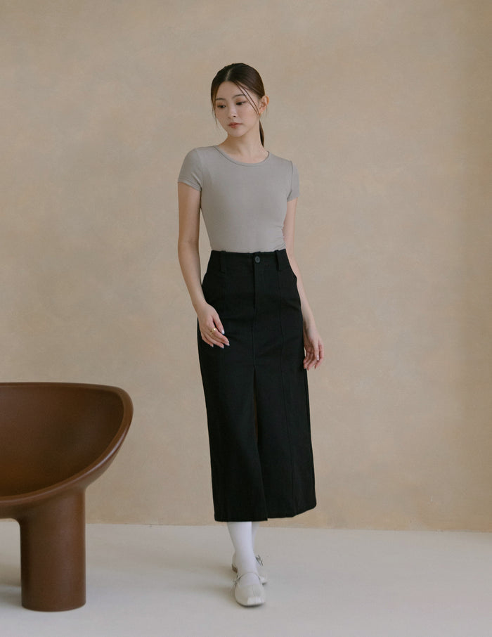 Ricca Midi Skirt in Black