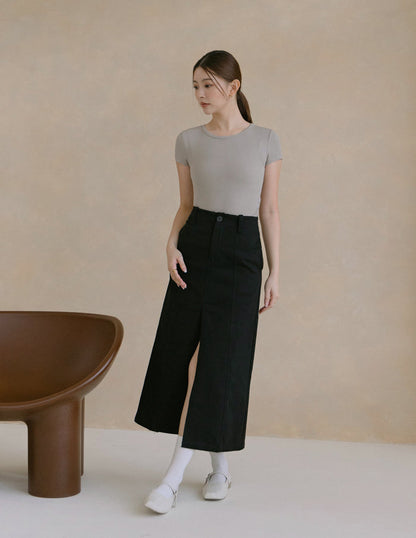 Ricca Midi Skirt in Black