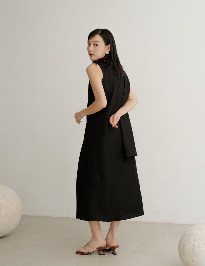 Ryleigh Scarf Dress in Black