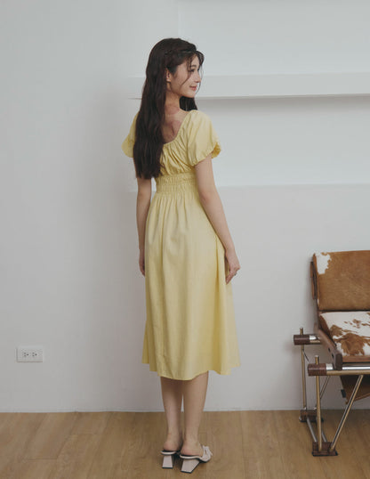 Stefanie Shirred Midi Dress in Yellow