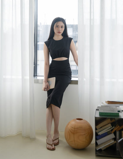 Tessa Cutout Midi Dress in Black
