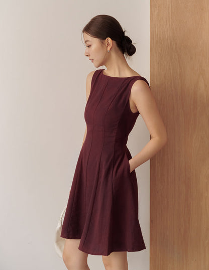 Valerie Panel Short Dress in Deep Maroon
