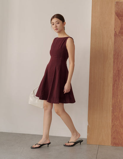 Valerie Panel Short Dress in Deep Maroon