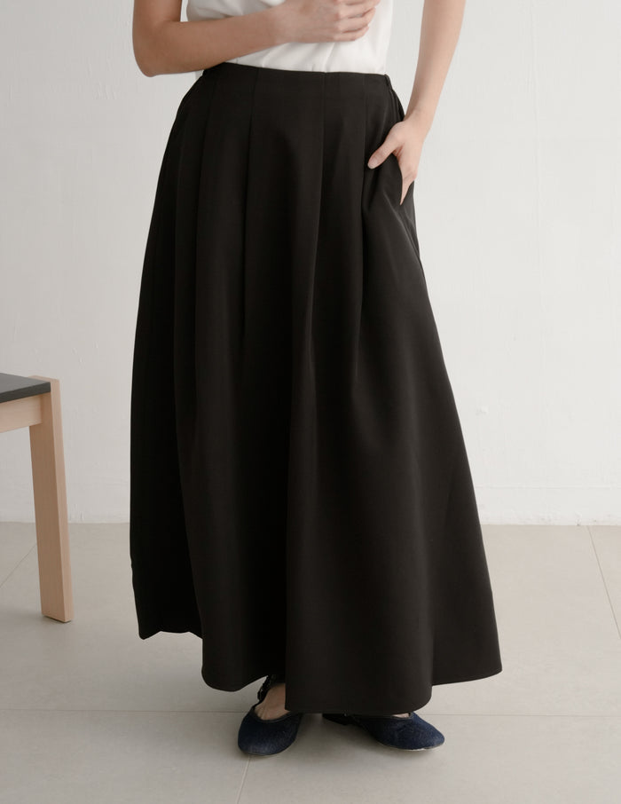 Willow Maxi Skirt in Black