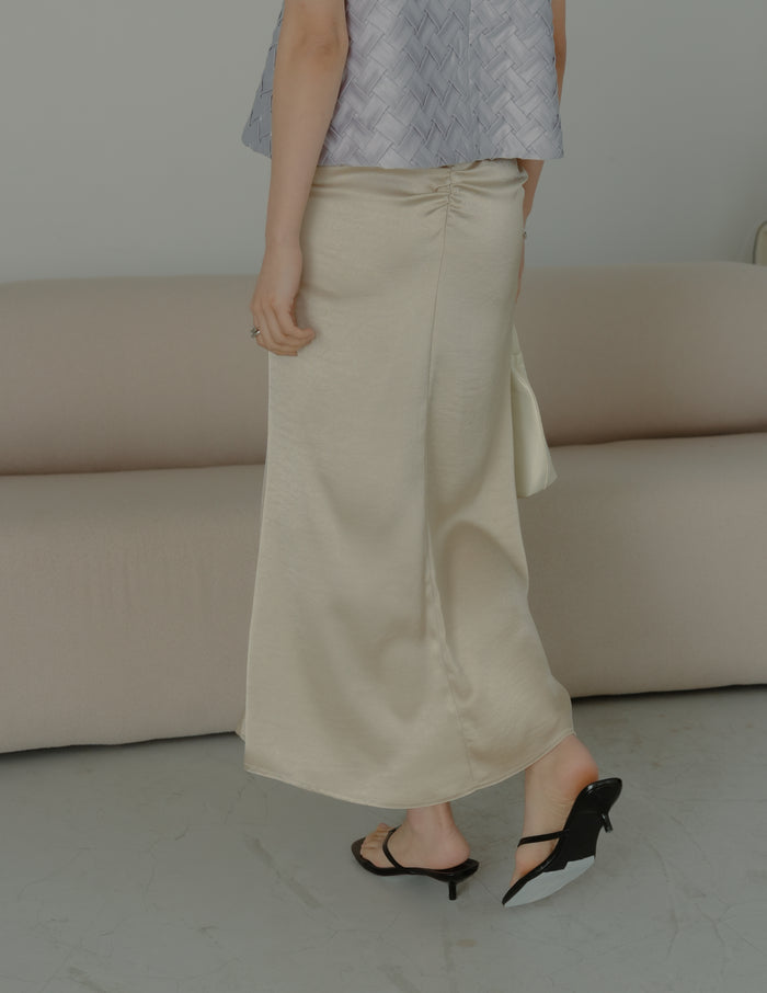 Zahra Ruched Satin Skirt in Champagne